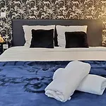 Apartment Voyage Au Calme A 10 Minutes Du Centre Avec Parking Inclus Et Fibre, Ideal Solo Et Pro Rouen