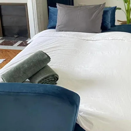 Appartement Voyage Au Calme A 10 Minutes Du Centre Avec Parking Inclus Et Fibre, Ideal Solo Et Pro Rouen