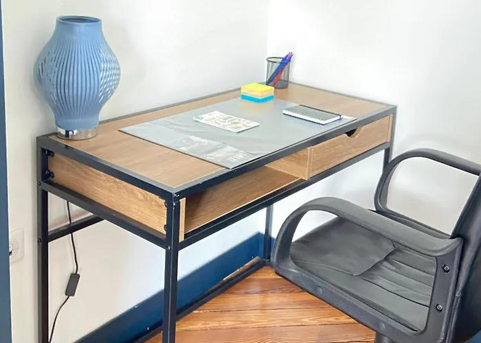 Appartement Voyage Au Calme à 10 Minutes Du Centre Avec Parking Inclus Et Fibre, Idéal Solo Et Pro Rouen